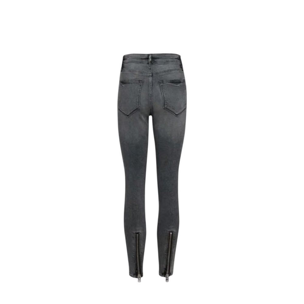 🚨𝐂𝐋𝐄𝐀𝐑𝐎𝐔𝐓 𝐒𝐀𝐋𝐄🚨𝐀𝐋𝐋 𝐒𝐀𝐈𝐍𝐓𝐒 Crop Miller Skinny Jeans